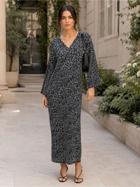 Topshop Black White Animal Print Midi Dress UK 8 US 4 Long Sleeve V-Neck